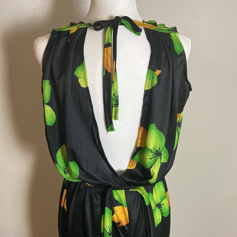 New Adorable and Sexy Boutique Island Flower Jumpsuit Sz M - Picture 7 of 9